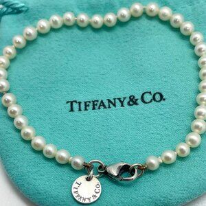 Tiffany 4mm Ziegfeld Pearls Bracelet 7” w/ Pouch